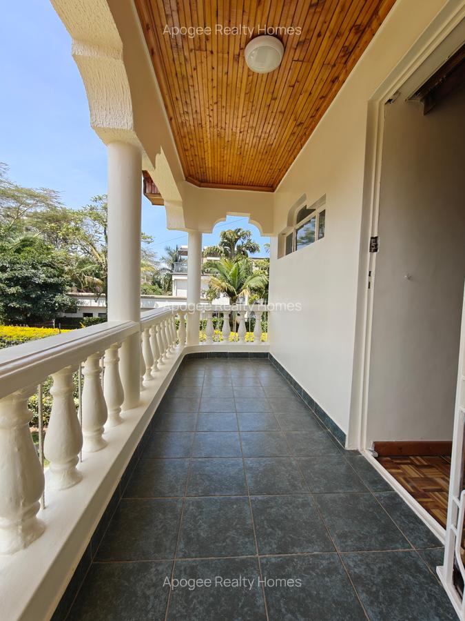 4 Bed House with En Suite at Runda - 10