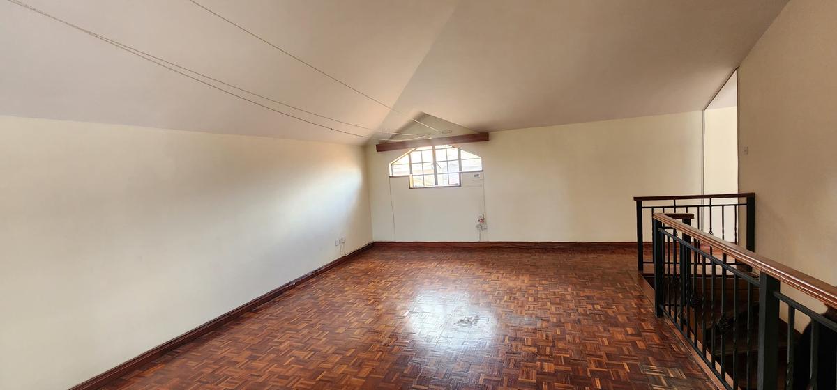 5 Bed Townhouse with En Suite in Westlands Area - 4