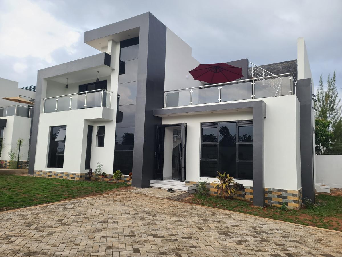 5 Bed House with En Suite at Mugutha - 1