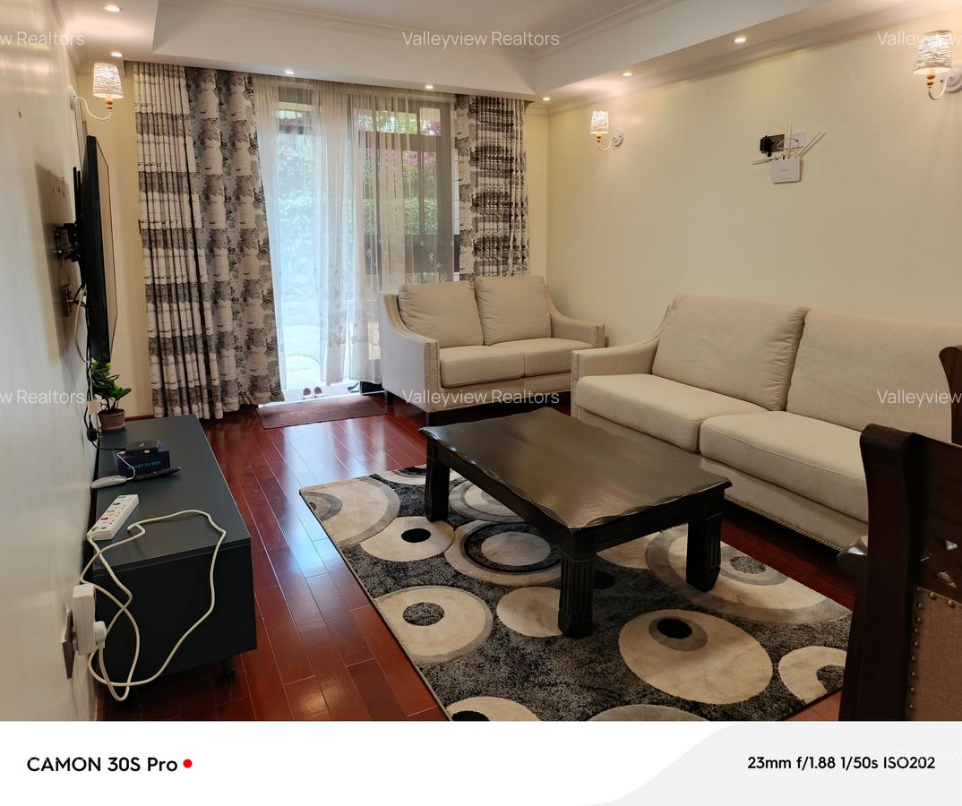 1 Bed Villa with En Suite at Lavington - 8