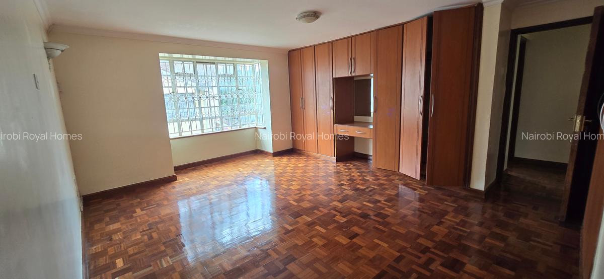 4 Bed Townhouse with En Suite at Kileleshwa Road - 15