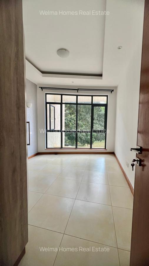 2 Bed Apartment with Swimming Pool at Lantana Road - 9