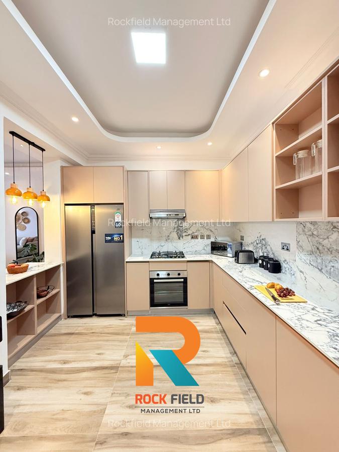 Serviced 2 Bed Apartment with En Suite in Brookside - 7