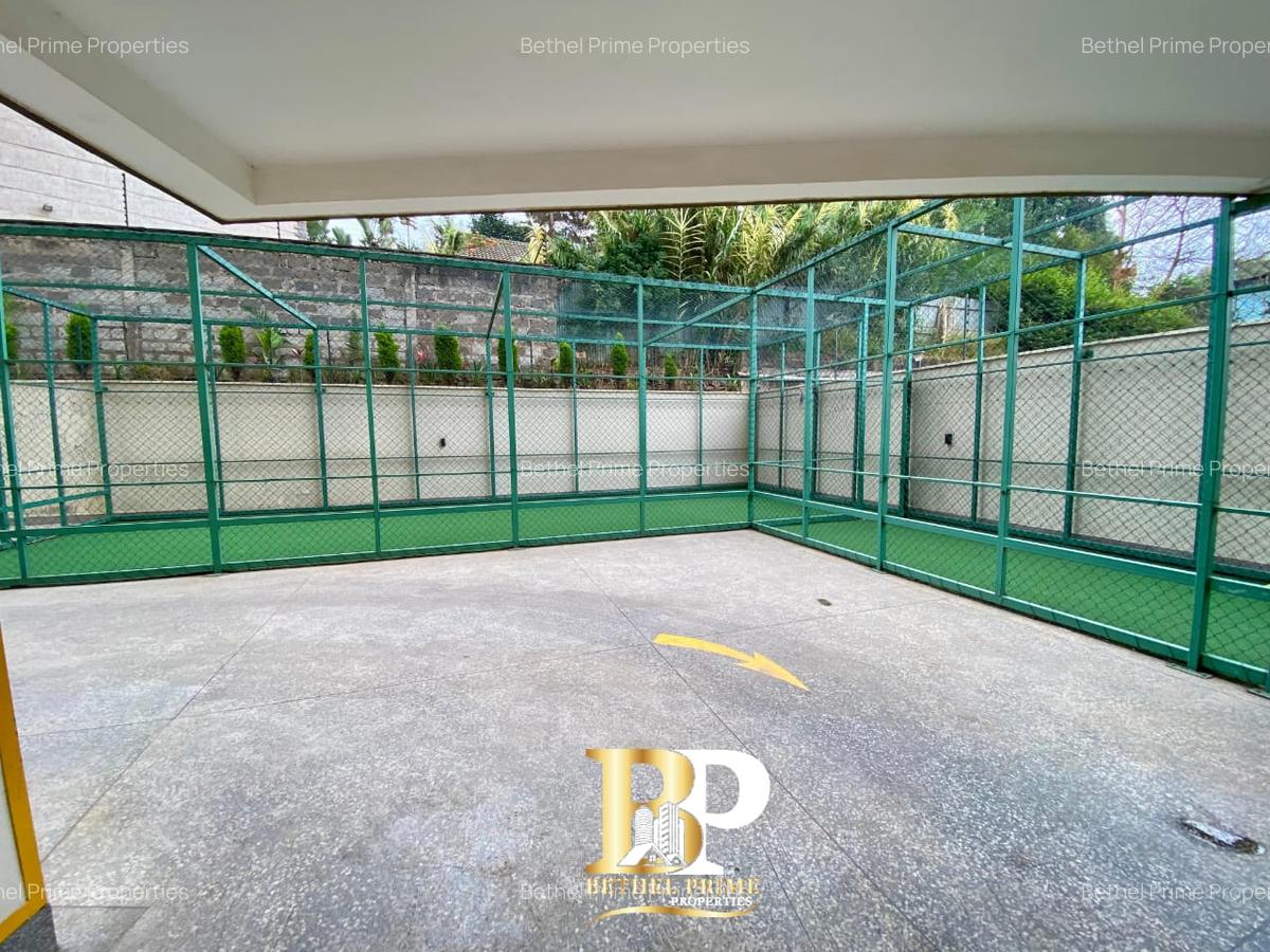 3 Bed Apartment with En Suite in Lavington - 15