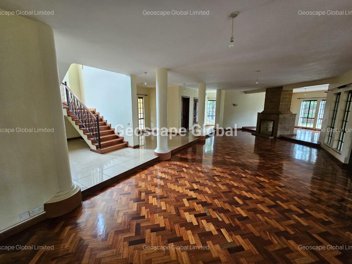 5 Bed House with En Suite in Runda - 3