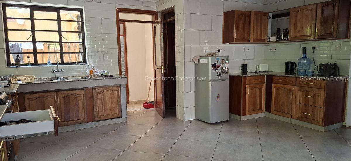 4 Bed Townhouse with En Suite in Kyuna - 7