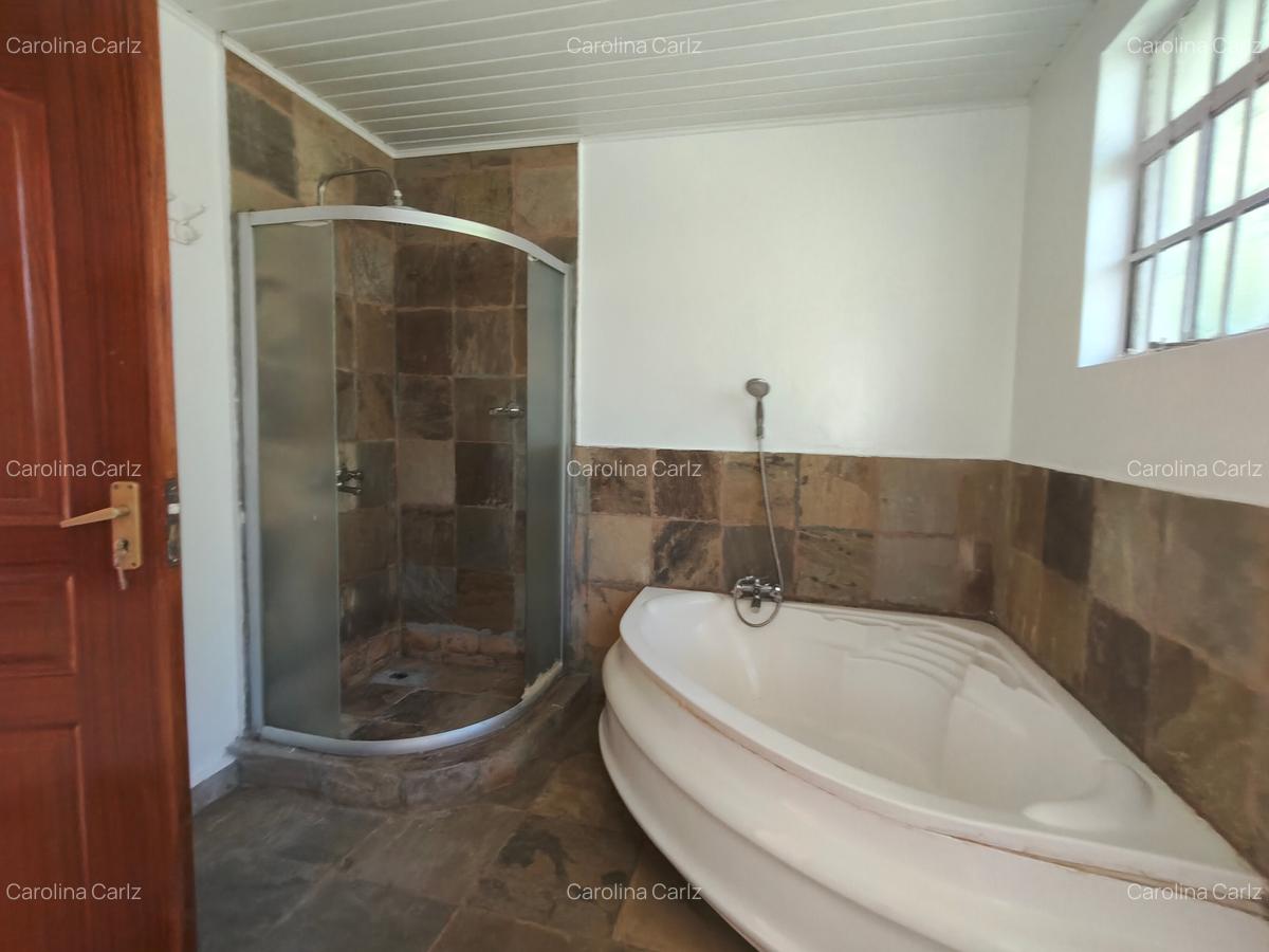 4 Bed Townhouse with En Suite at Spring Valley - 16