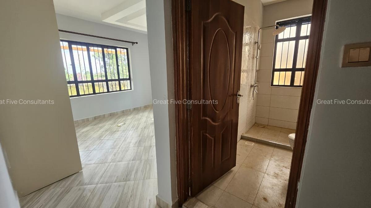5 Bed Villa with En Suite in Kiambu Road - 9