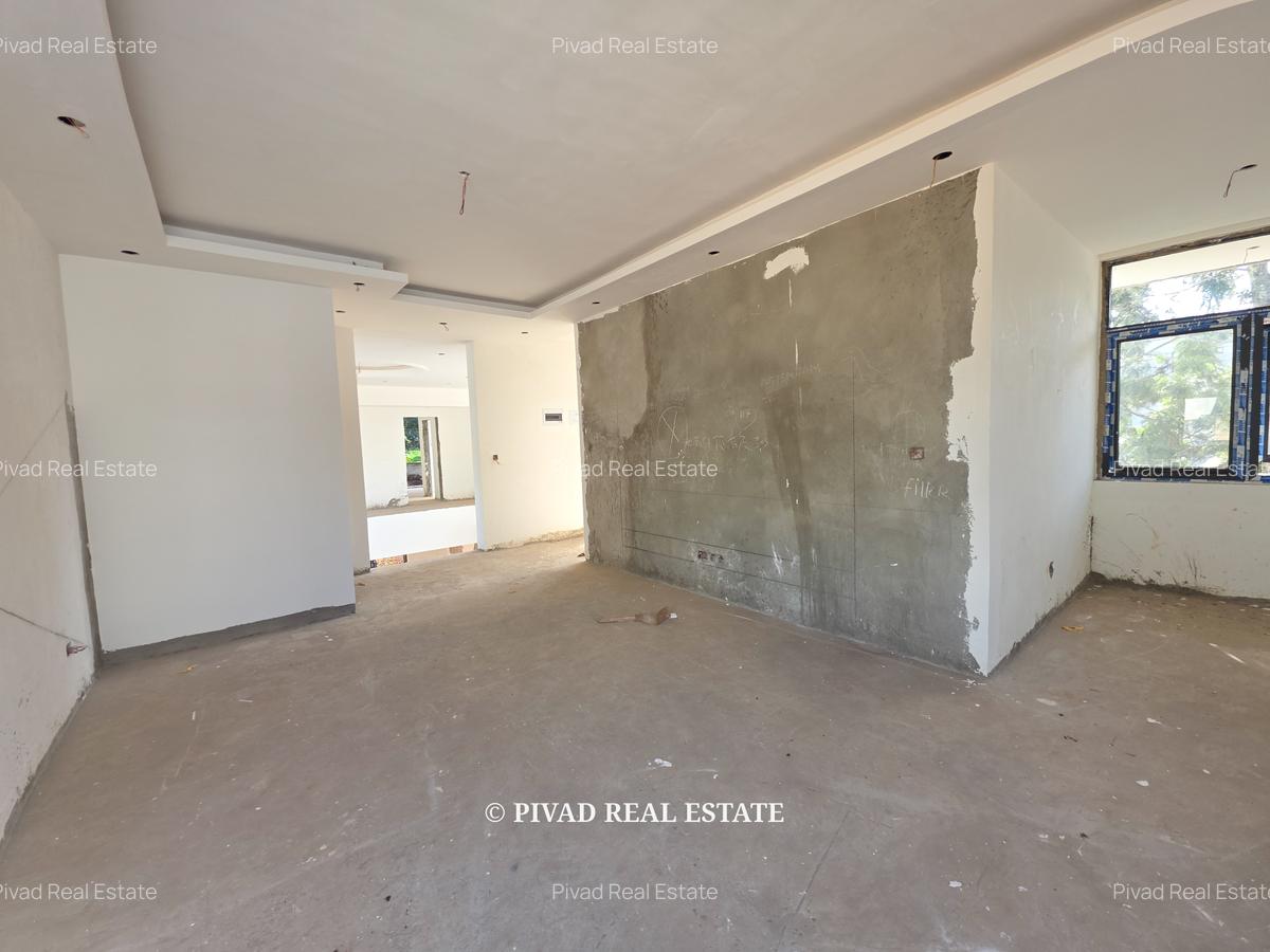 5 Bed House with Swimming Pool in Karen - 9