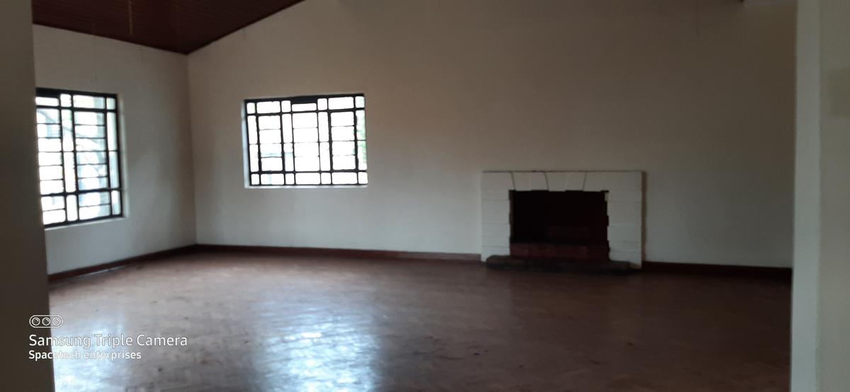 Commercial Property with Fibre Internet in Lavington - 19