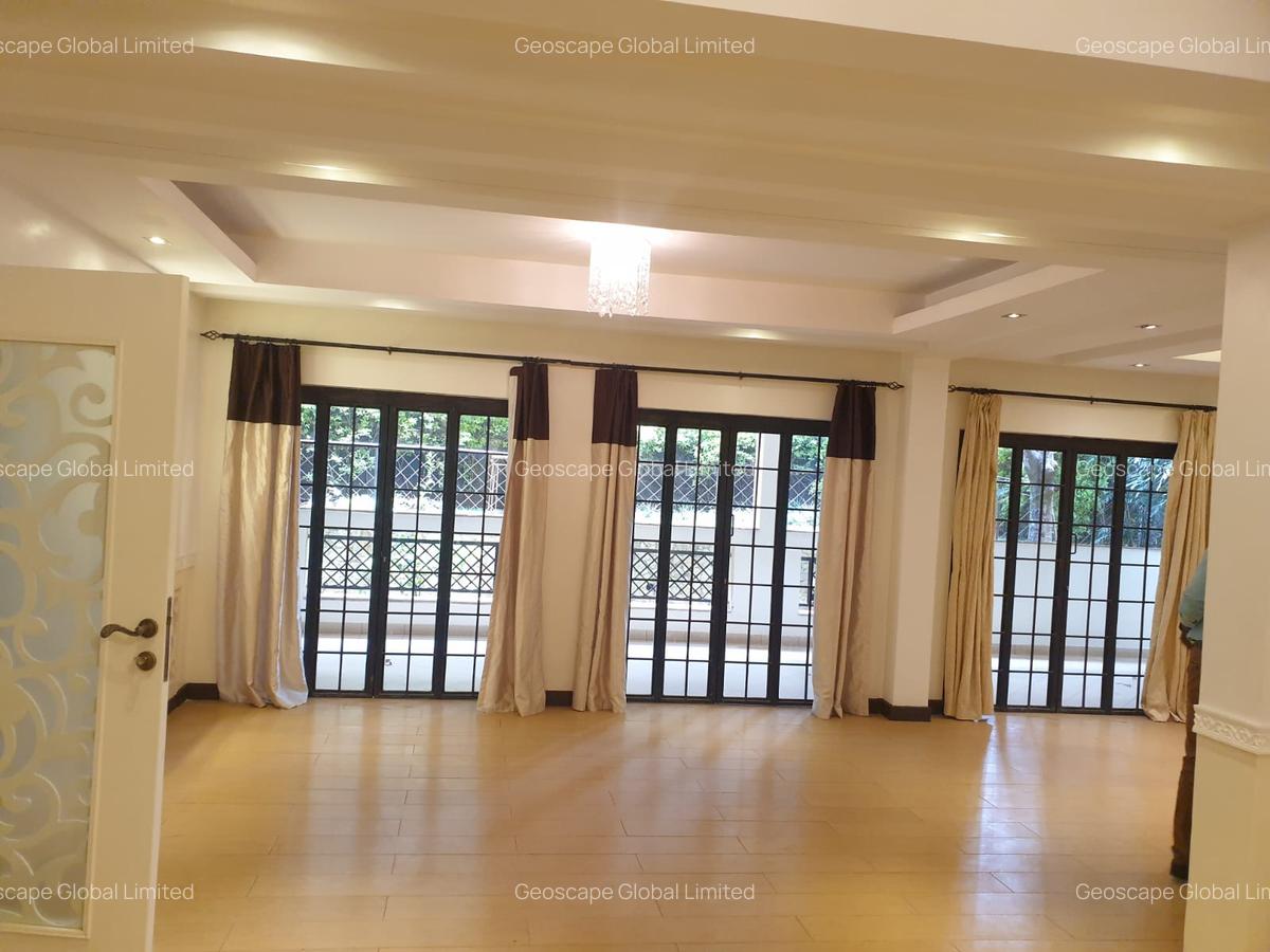 5 Bed Apartment with En Suite in Riverside - 2