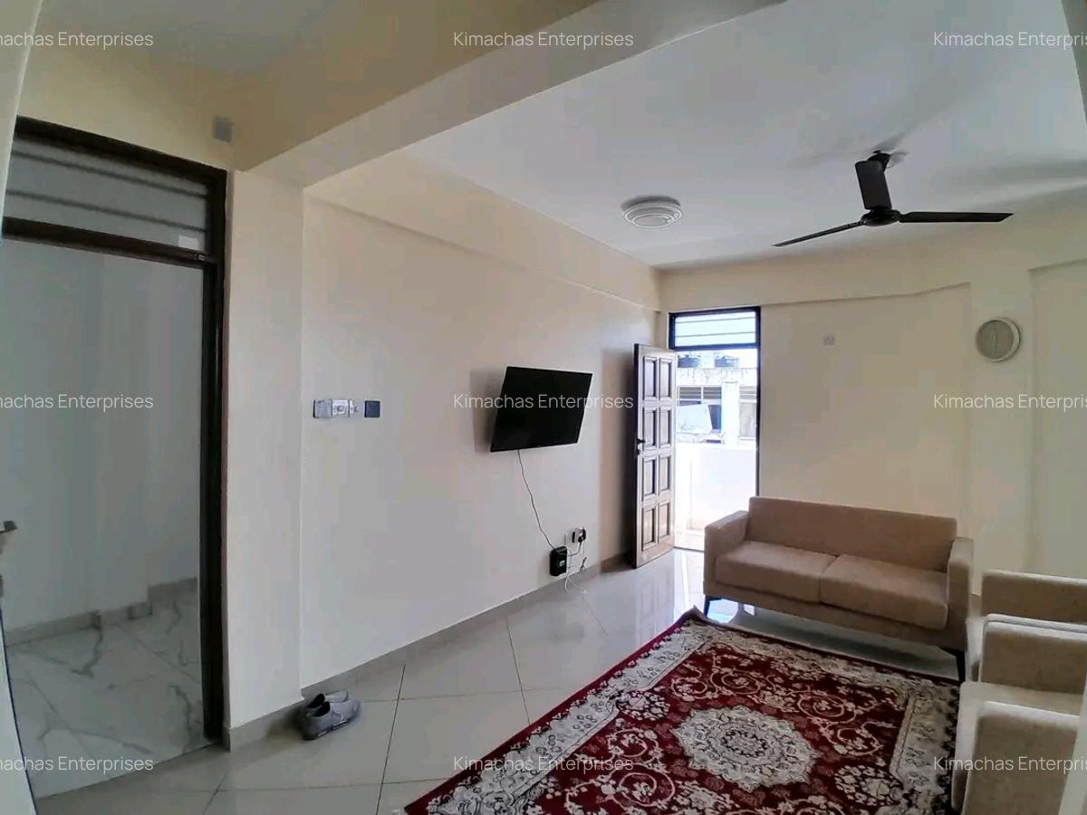 Furnished 2 Bed Apartment with En Suite at Cement Road - 5
