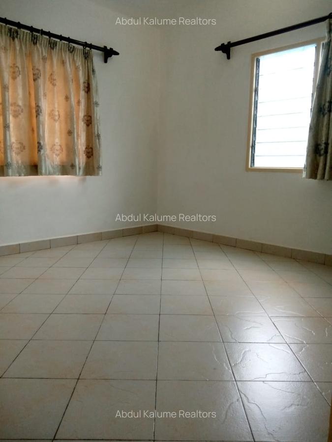 2 Bed House with En Suite at Bamburi - 7