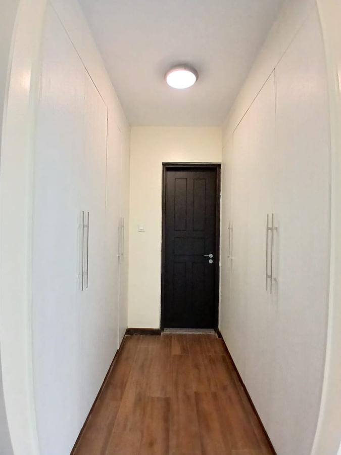 3 Bed Apartment with En Suite in Riverside - 16