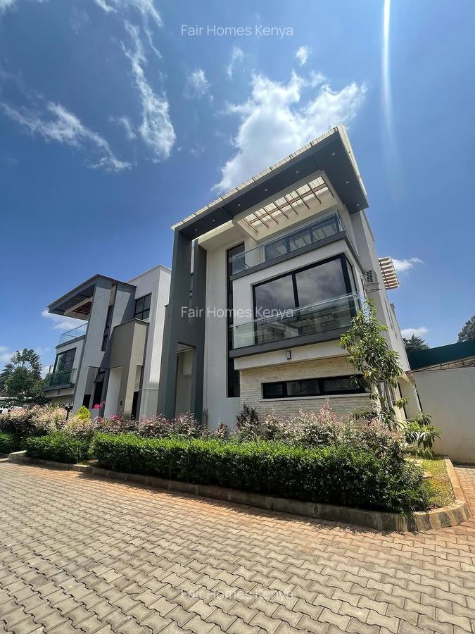 4 Bed Townhouse with En Suite at Lavington Green - 1