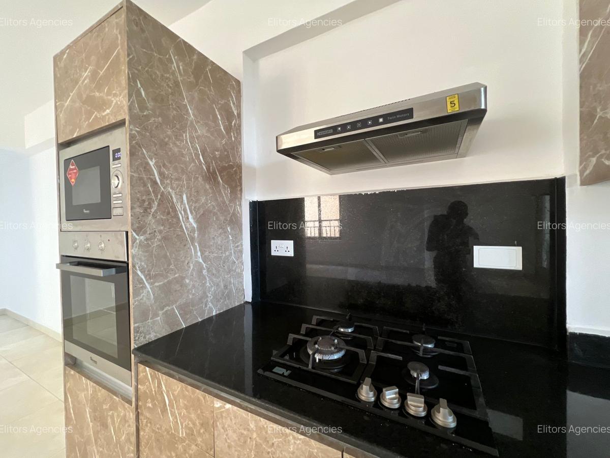 1 Bed Apartment with En Suite at Lantana Road - 6