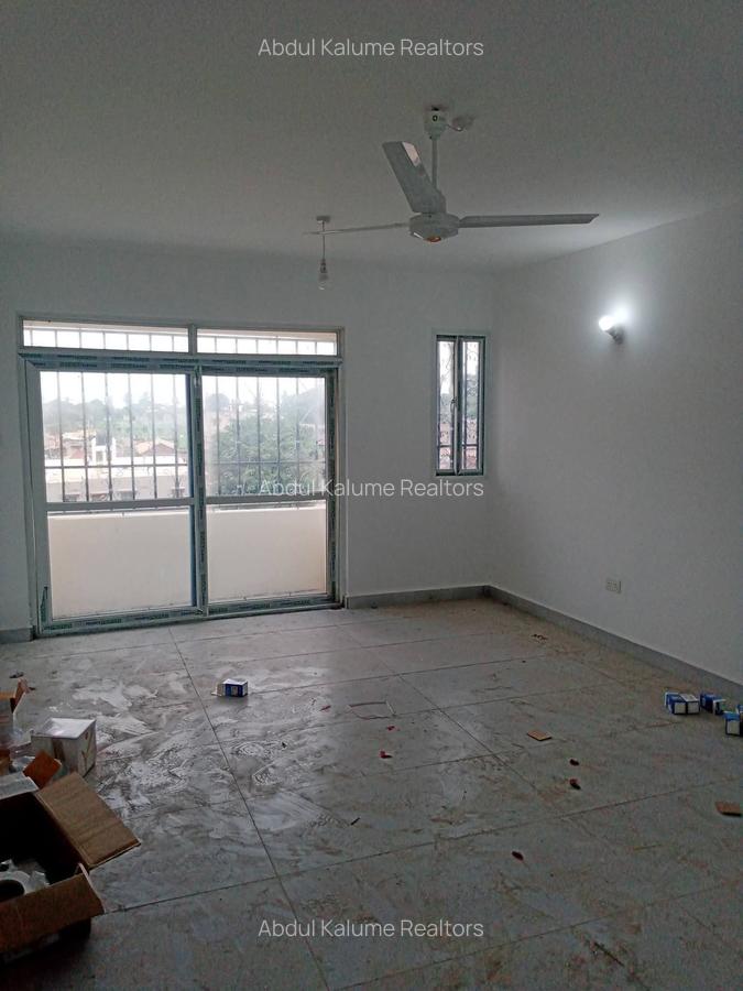 Serviced 3 Bed Apartment with En Suite at Bamburi - 9