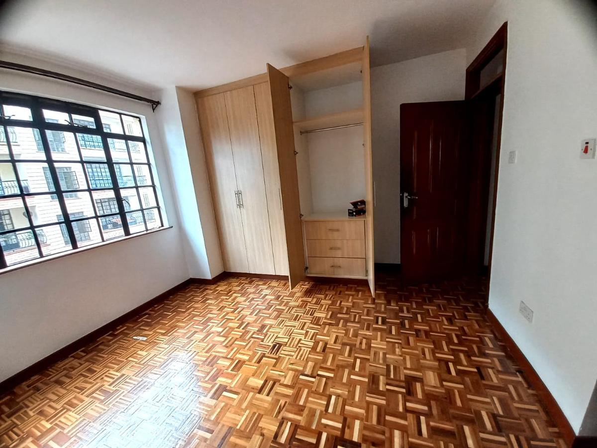 2 Bed Apartment with En Suite in Lavington - 4