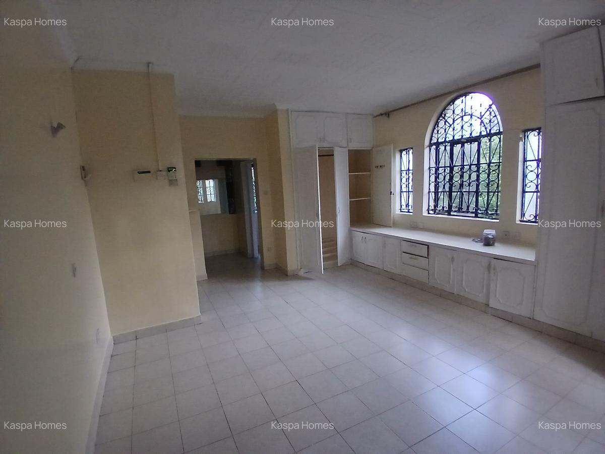 5 Bed House with En Suite in Karen - 6