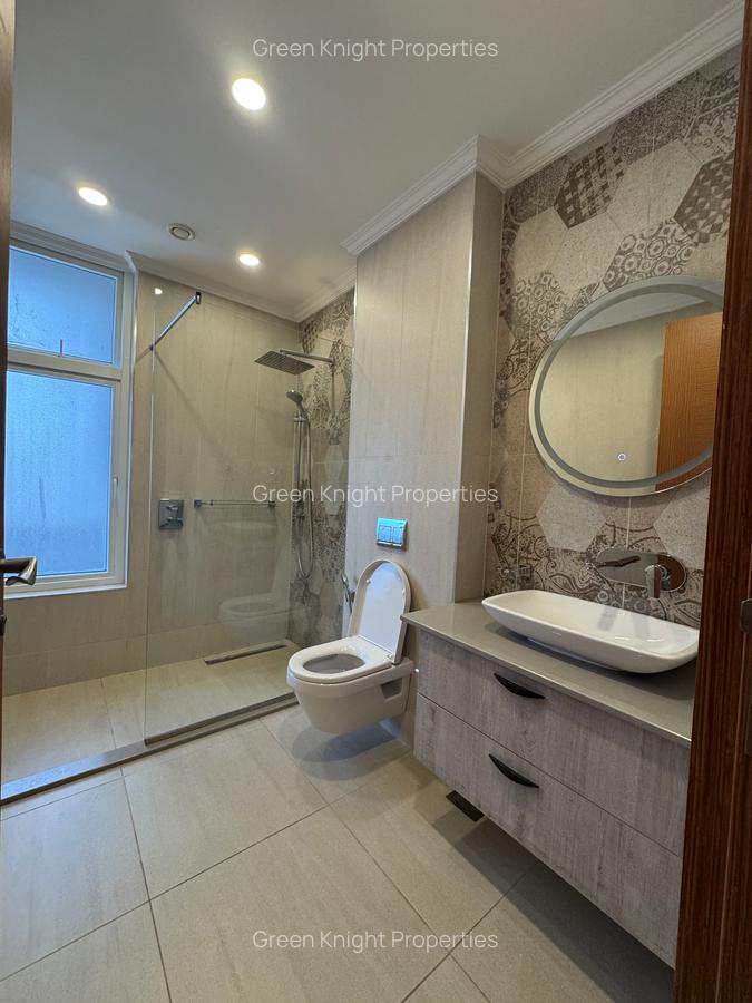 Serviced 2 Bed Apartment with En Suite in Westlands Area - 3