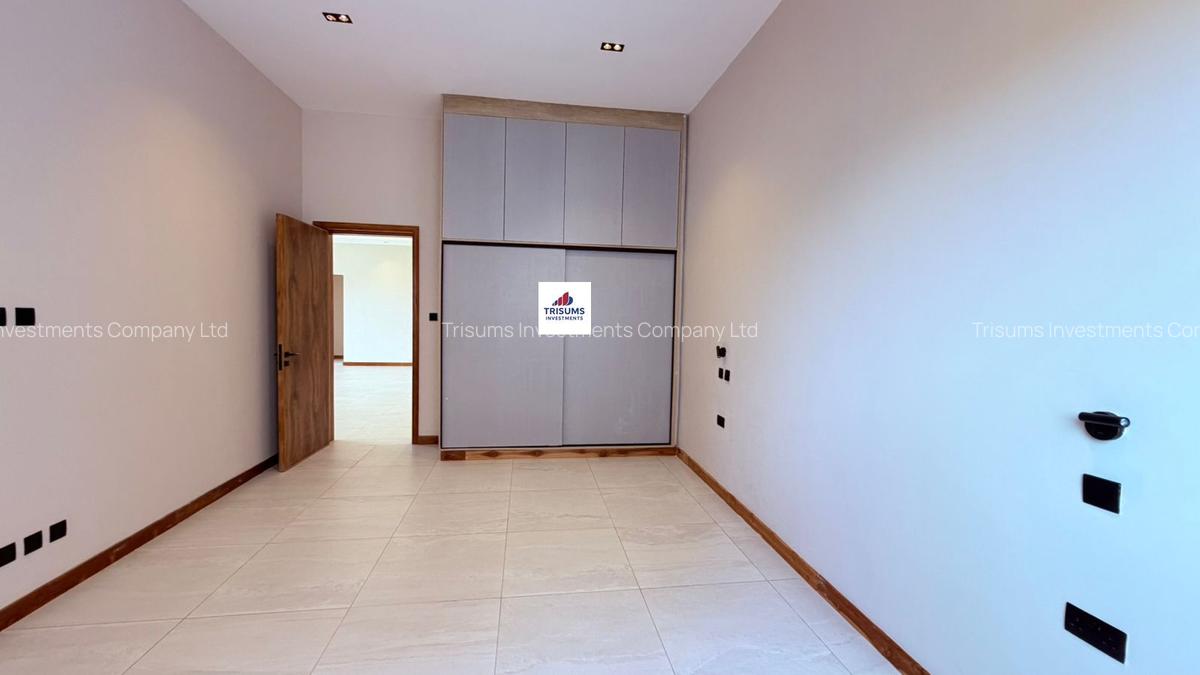 4 Bed Apartment with En Suite in Westlands Area - 13