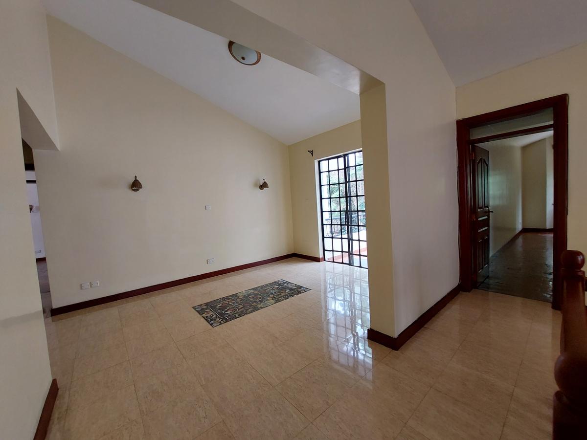 5 Bed Villa with En Suite at Jacaranda Avenue - 14