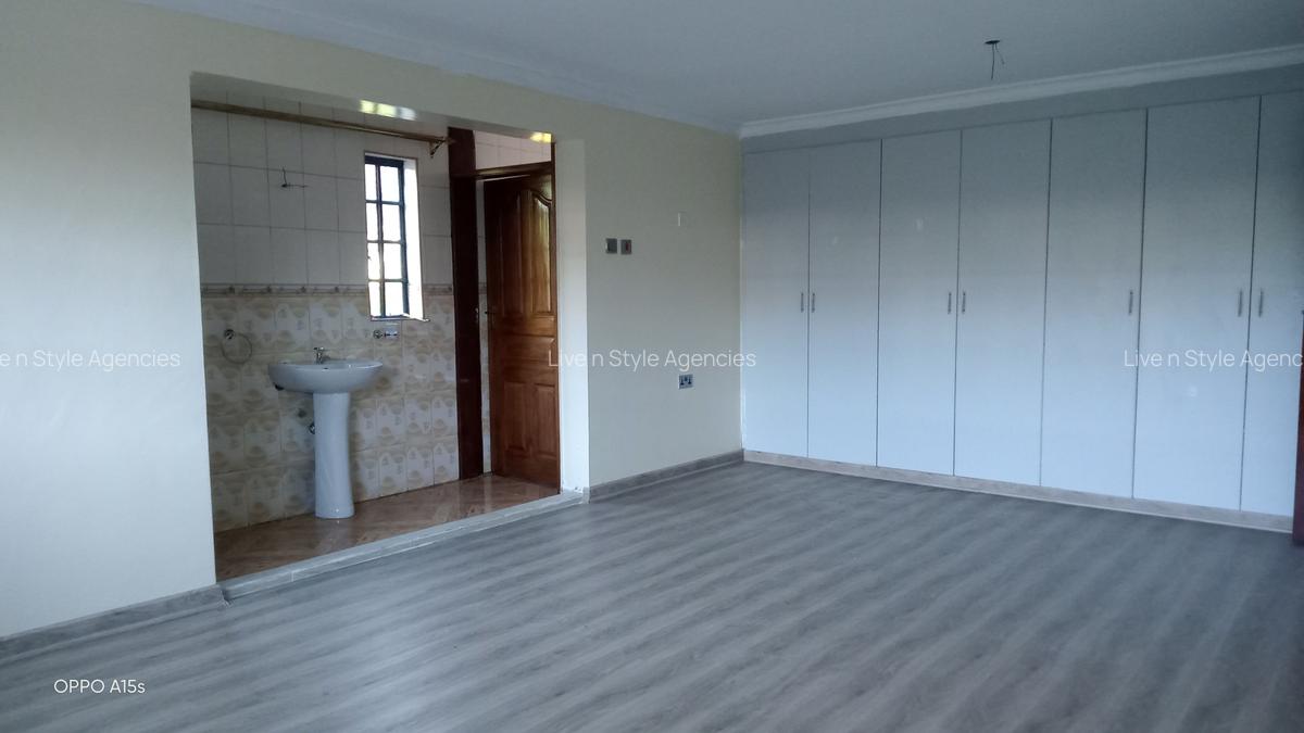 3 Bed House with En Suite in Runda - 10