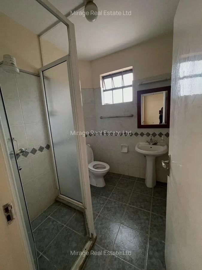 3 Bed Apartment with Parking in Kilimani - 4