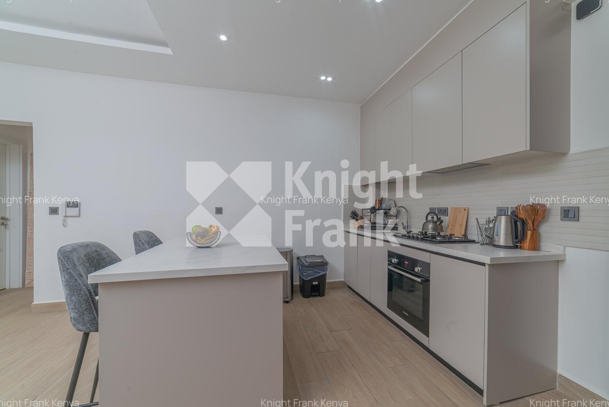 1 Bed Apartment with En Suite at Riverside Gardens - 6