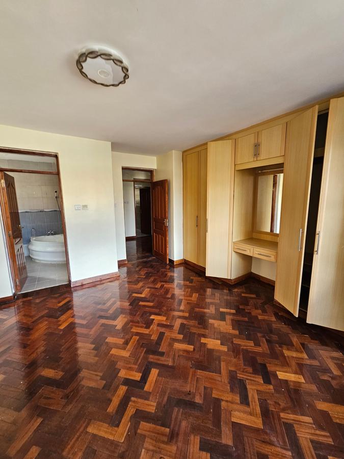 3 Bed Apartment with En Suite at Kilimani - 11