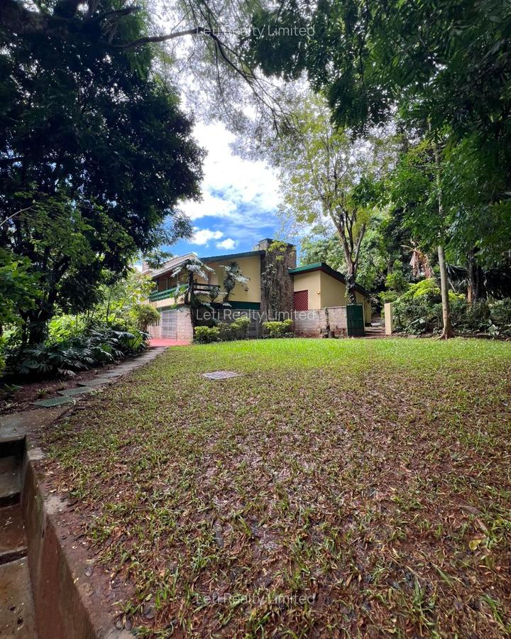 5 Bed Townhouse with En Suite in Lavington - 1