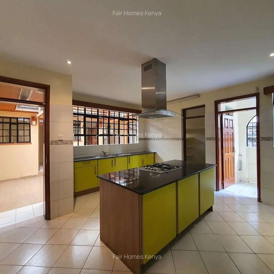 5 Bed Townhouse with En Suite at Kaputei Gardens - 5