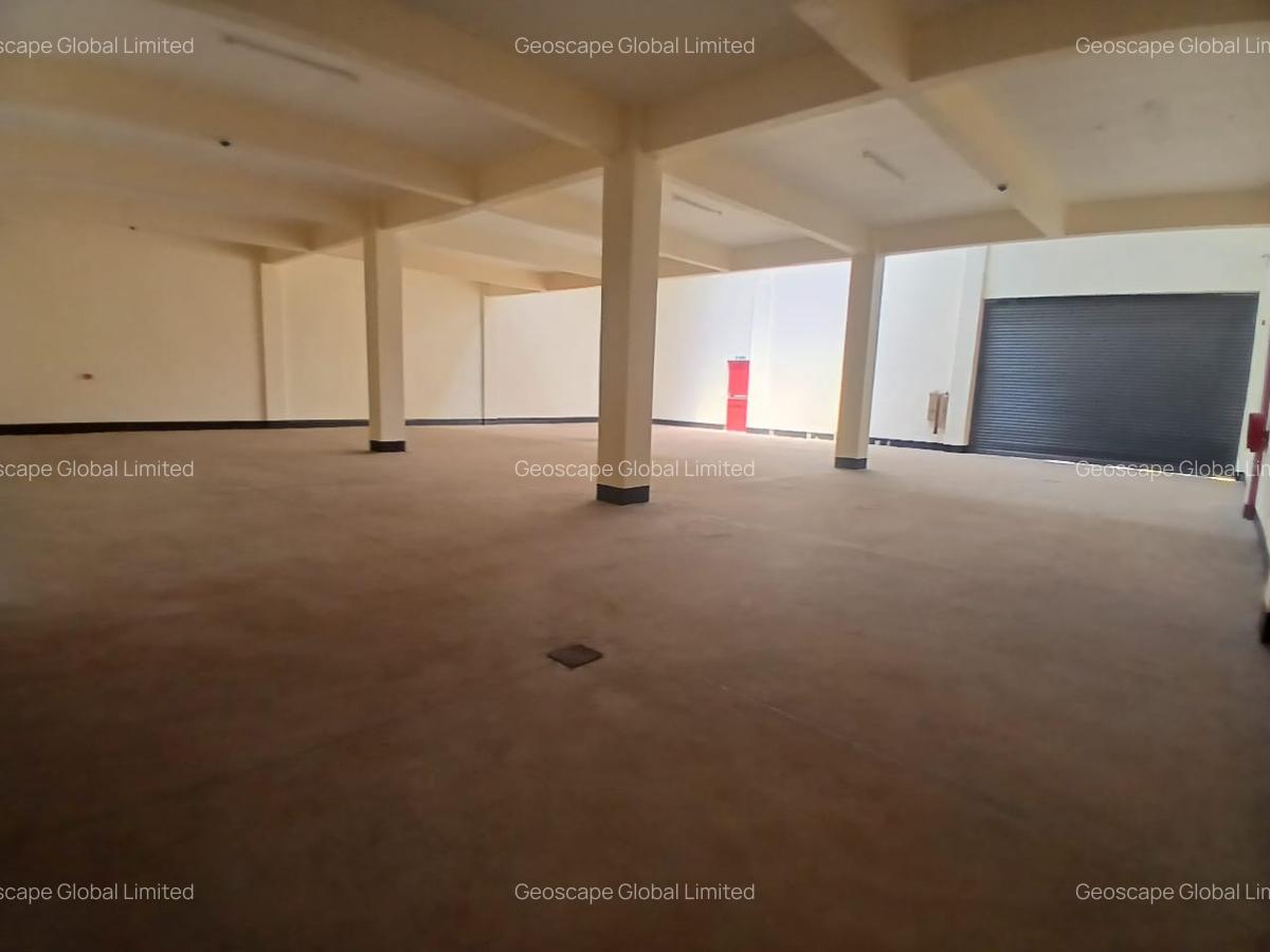 10,000 ft² Warehouse with Parking in Ruiru - 11