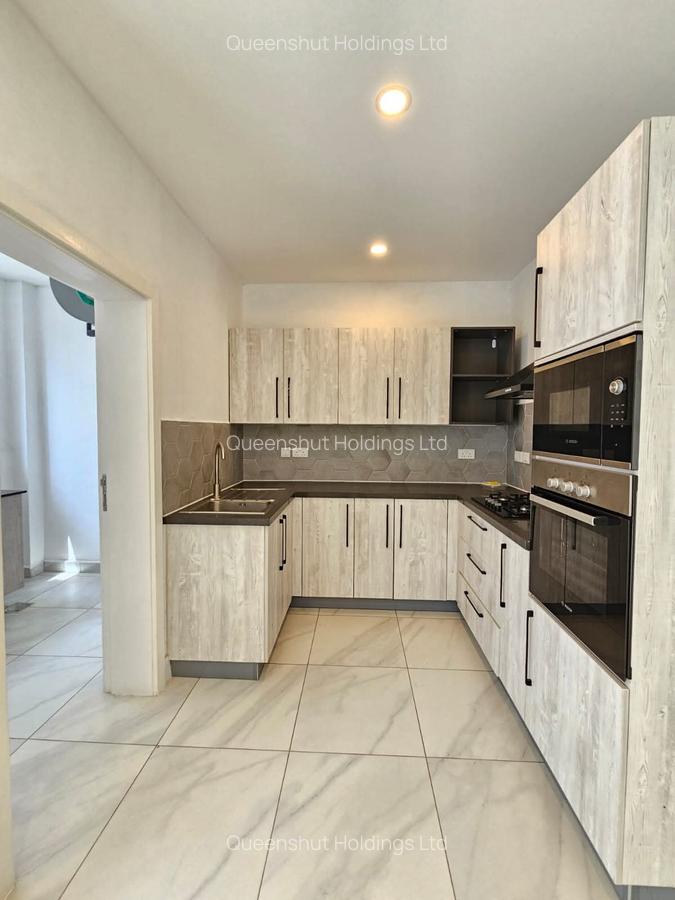 1 Bed Apartment with En Suite in Westlands Area - 6