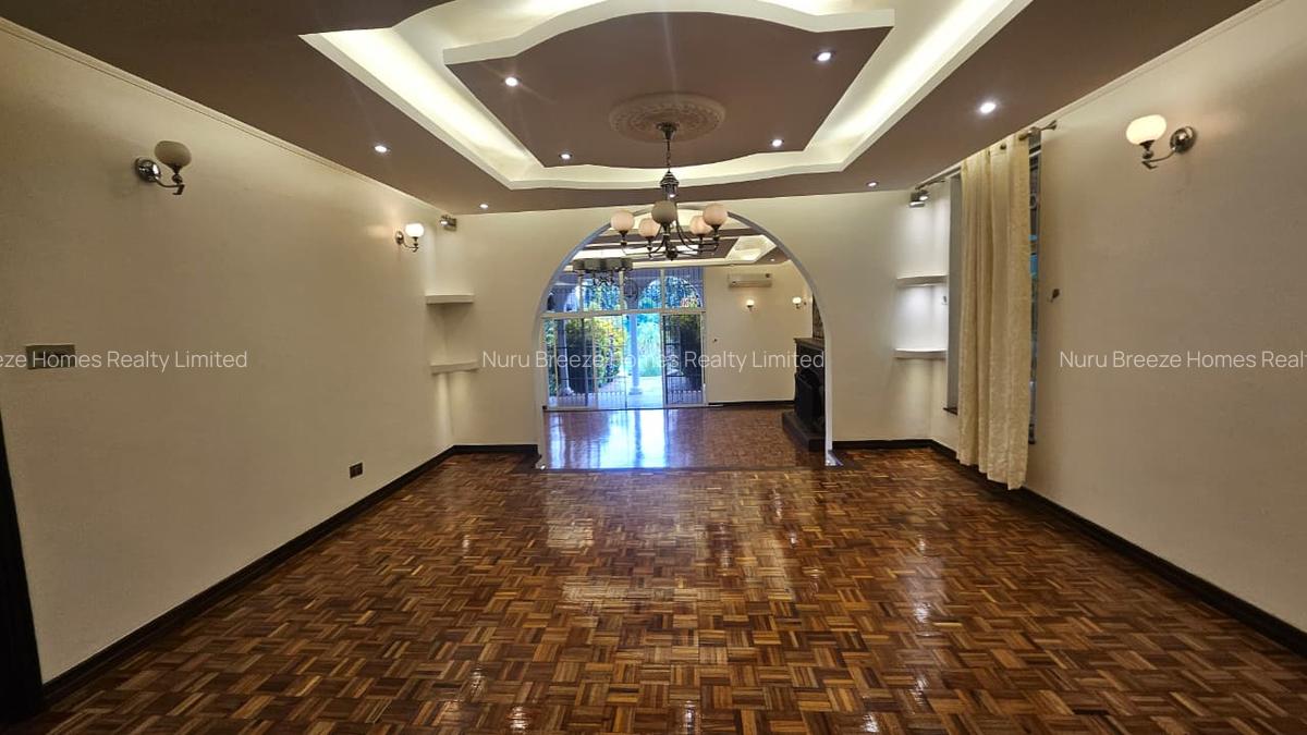 4 Bed House with En Suite in Runda - 4