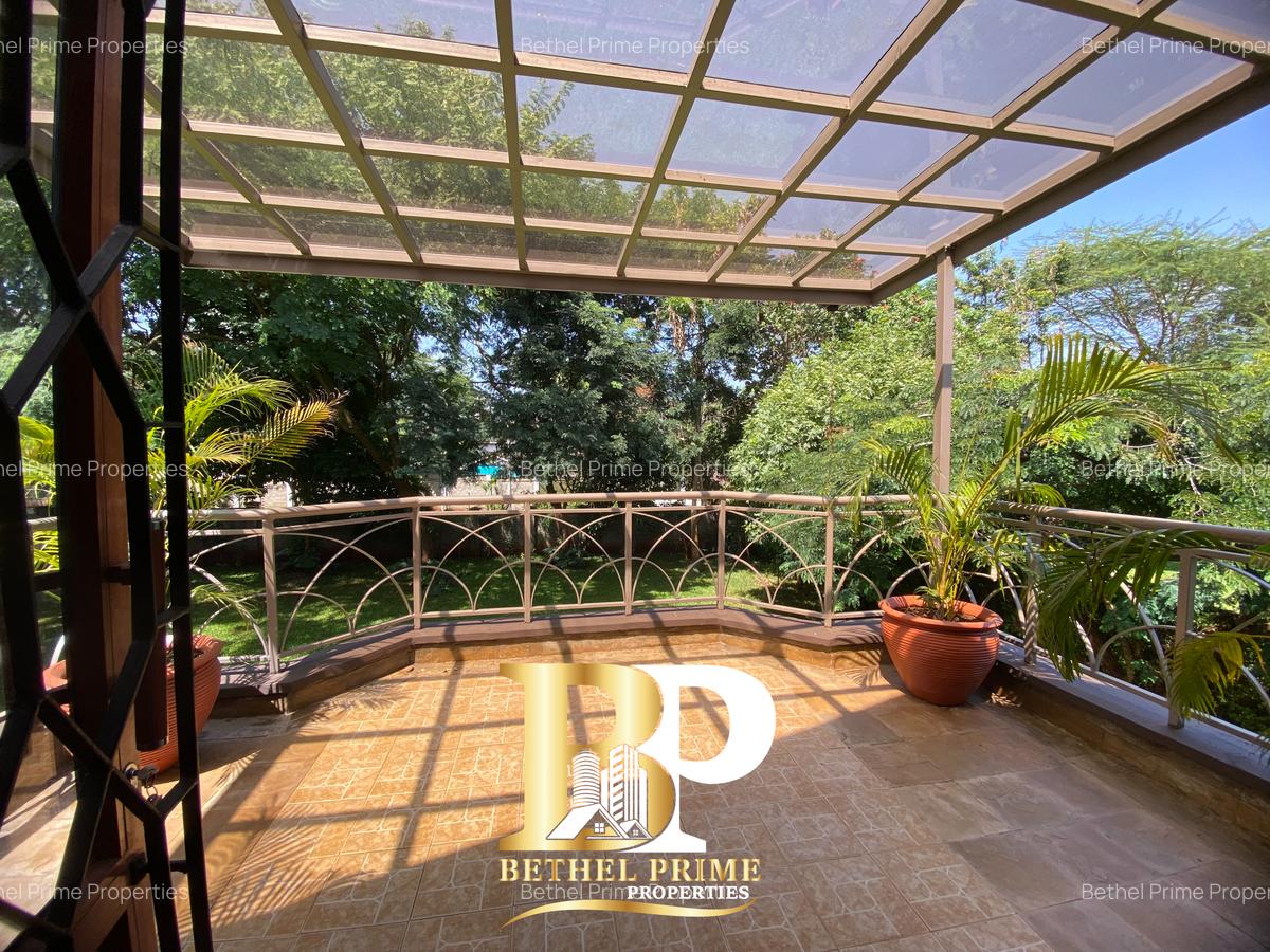 6 Bed Townhouse with En Suite in Runda - 10