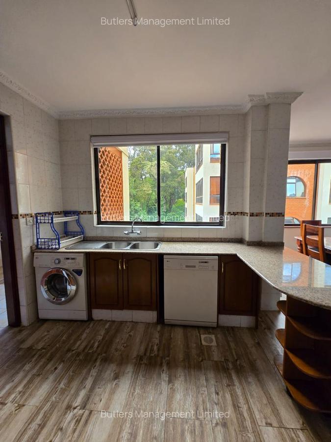 Furnished 3 Bed Apartment with En Suite in State House - 12