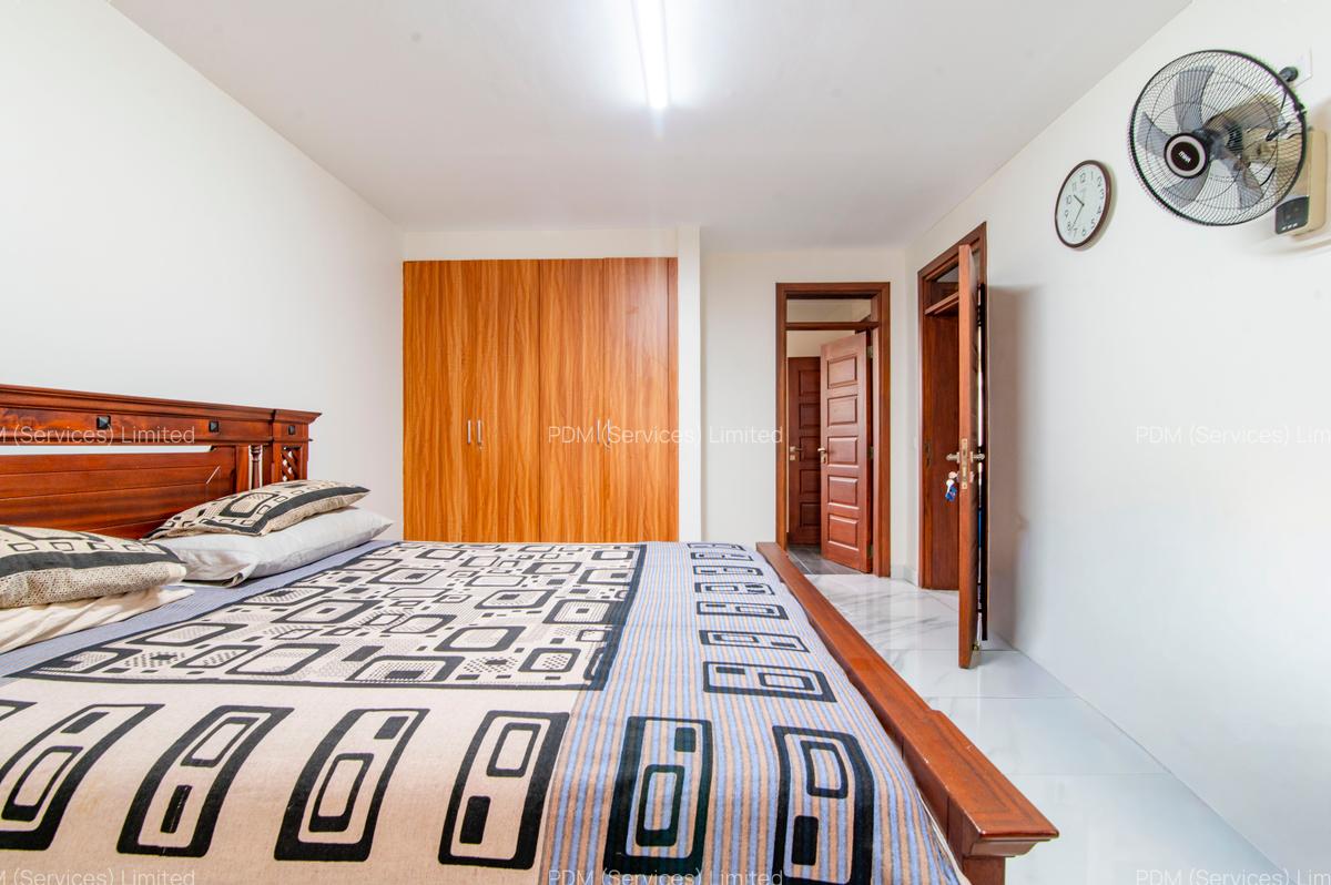 5 Bed Townhouse with En Suite in Lavington - 10