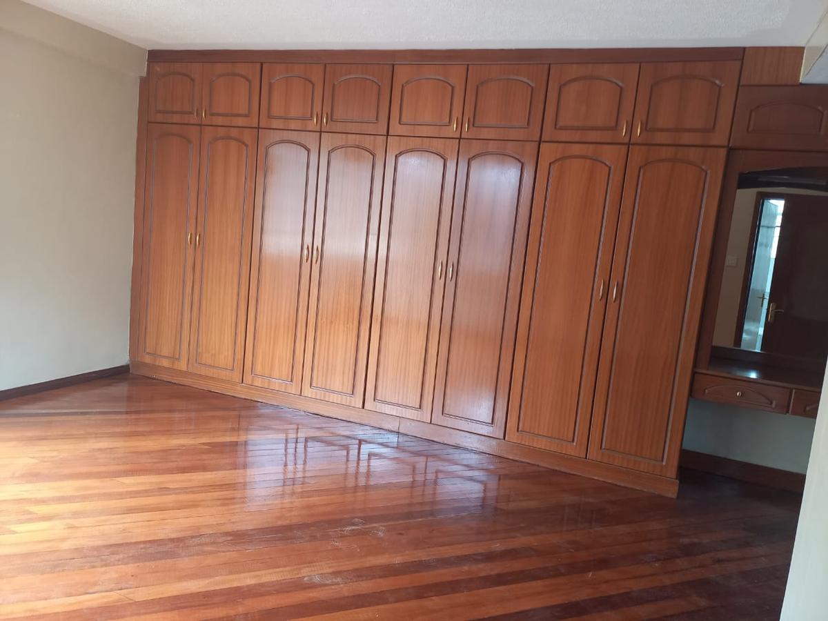 3 Bed Apartment with En Suite in Kileleshwa - 10