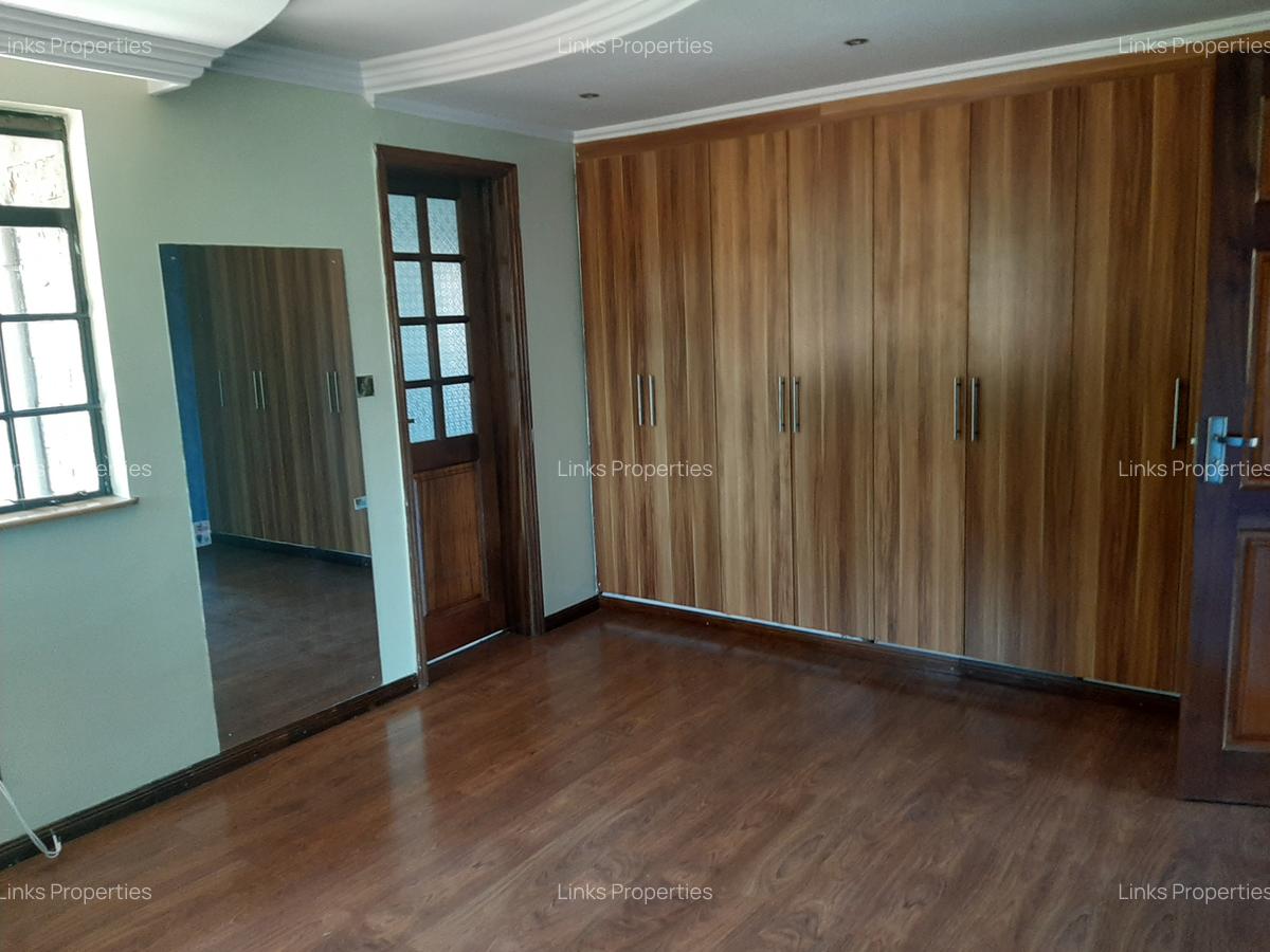 4 Bed Townhouse with En Suite at Karen - 15