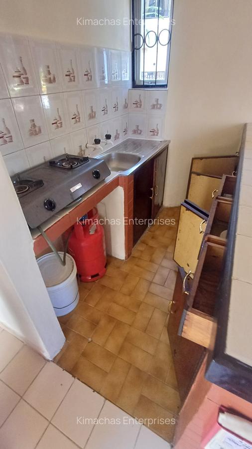Serviced 1 Bed Apartment with En Suite at 1St Avenue - 7