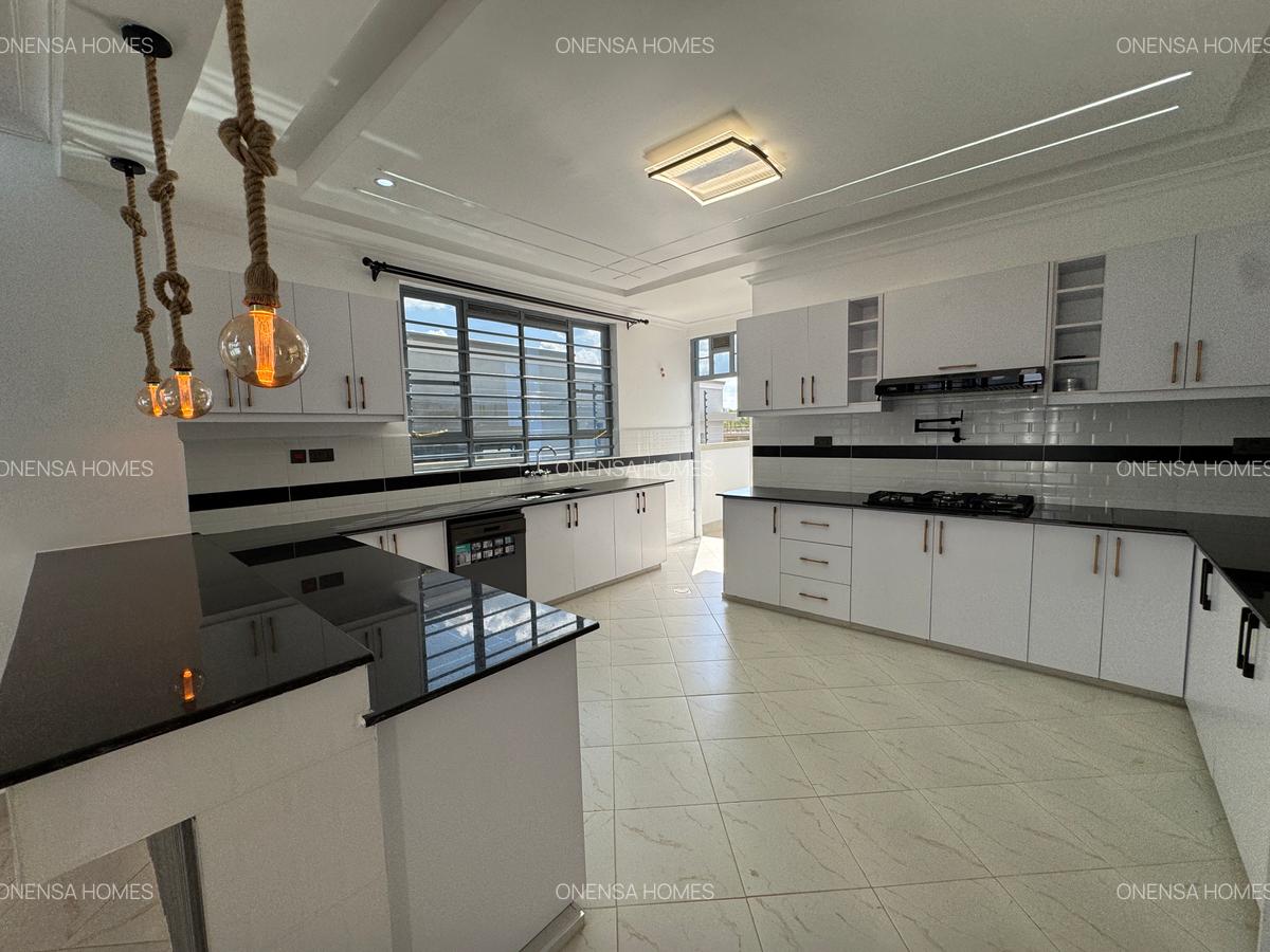 3 Bed House with En Suite in Eastern ByPass - 9