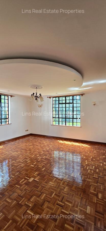 5 Bed House with En Suite in Runda - 7