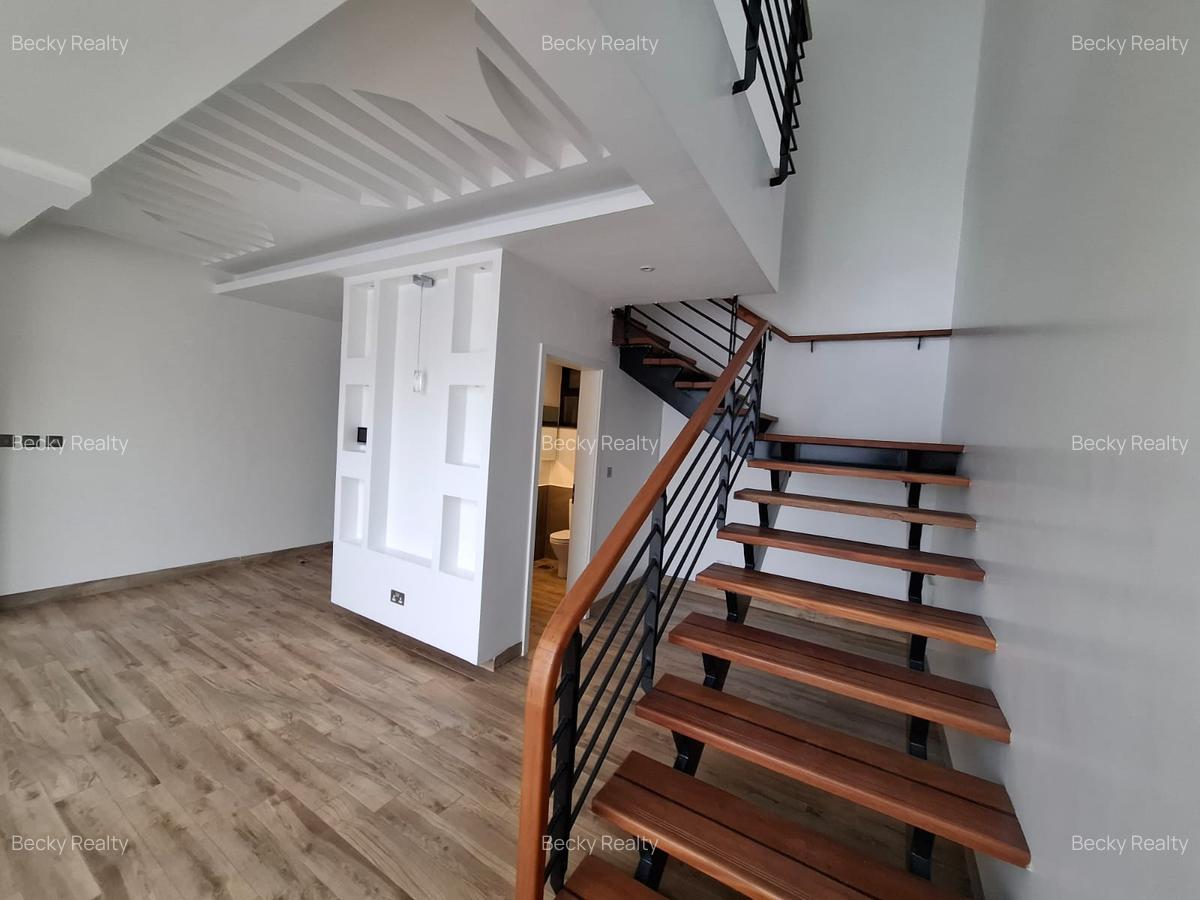 4 Bed House with En Suite at Riverside Drive - 7