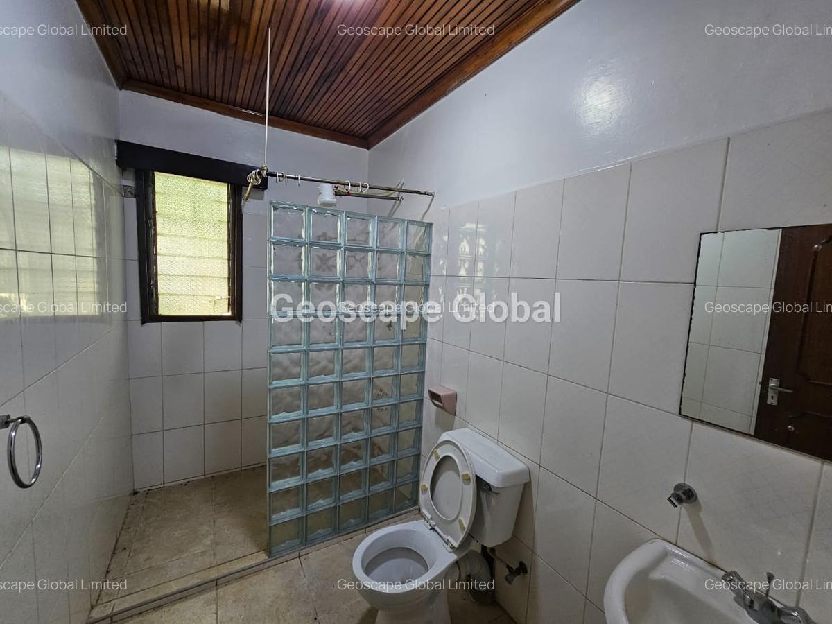 5 Bed House with En Suite in Gigiri - 10