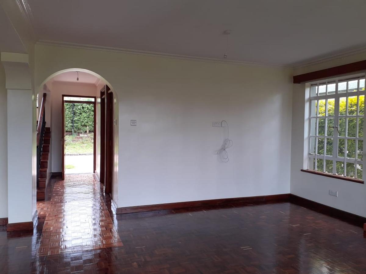 4 Bed Townhouse with En Suite in Kiambu Road - 11