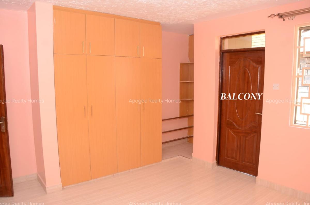 4 Bed House with En Suite at Membley - 13