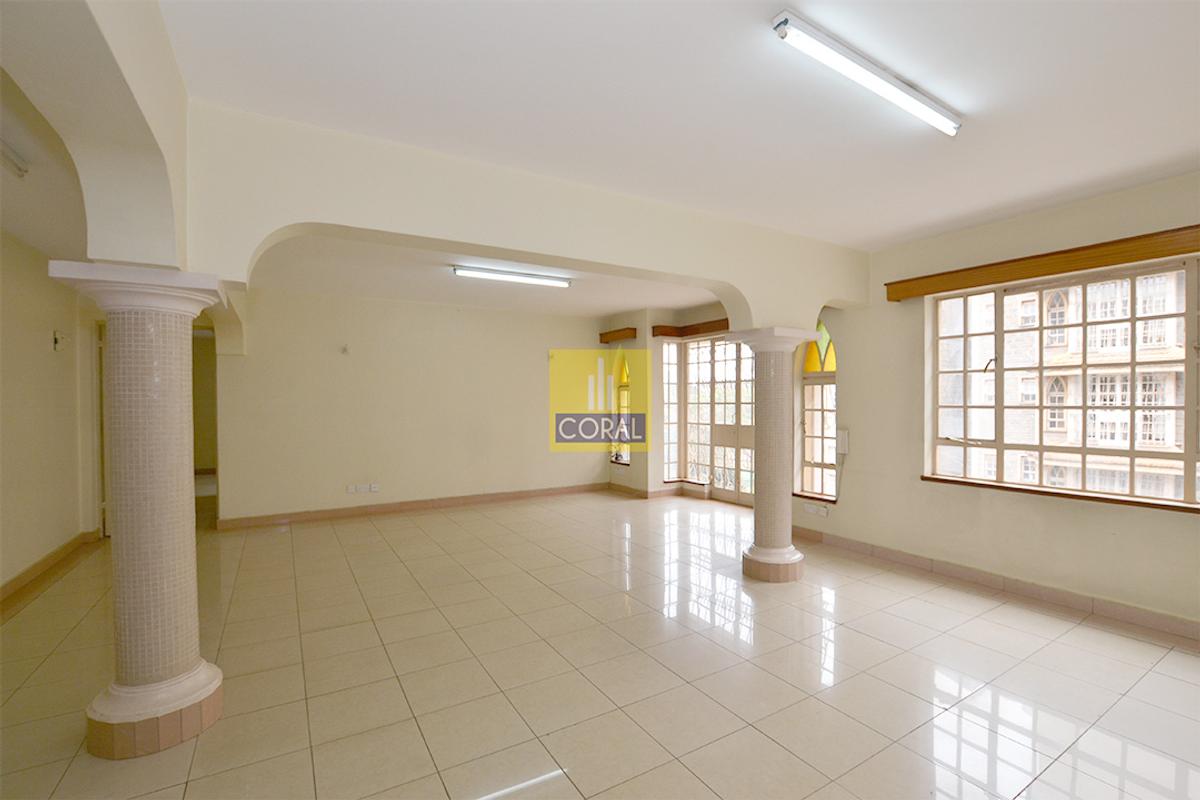 4 Bed Apartment with Parking in Parklands - 2