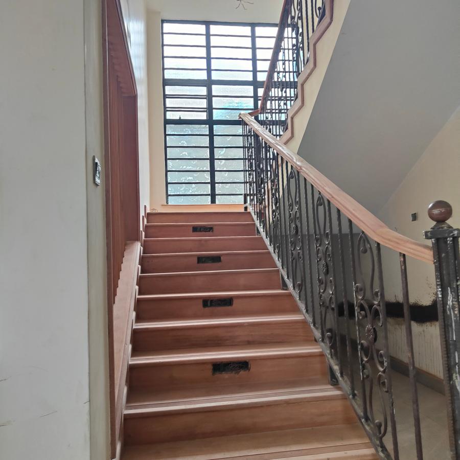 4 Bed House with Walk In Closet at Mutero Road - 17