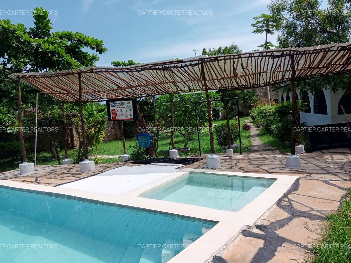 4 Bed Villa with En Suite in Diani - 4